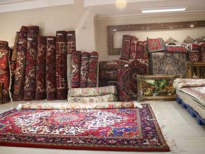 برپایی نمایشگاه فرش دستبافت محلی / بازاریابی برای تولیدات مددجویی و حمایت از مصرف کننده